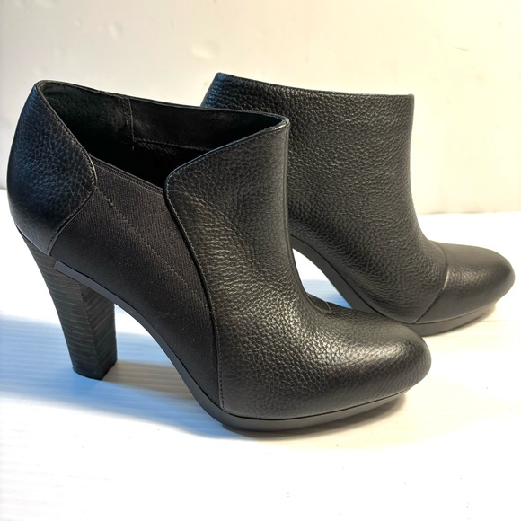 Tsubo Tayla Black Leather Booties 9 - Picture 2 of 12
